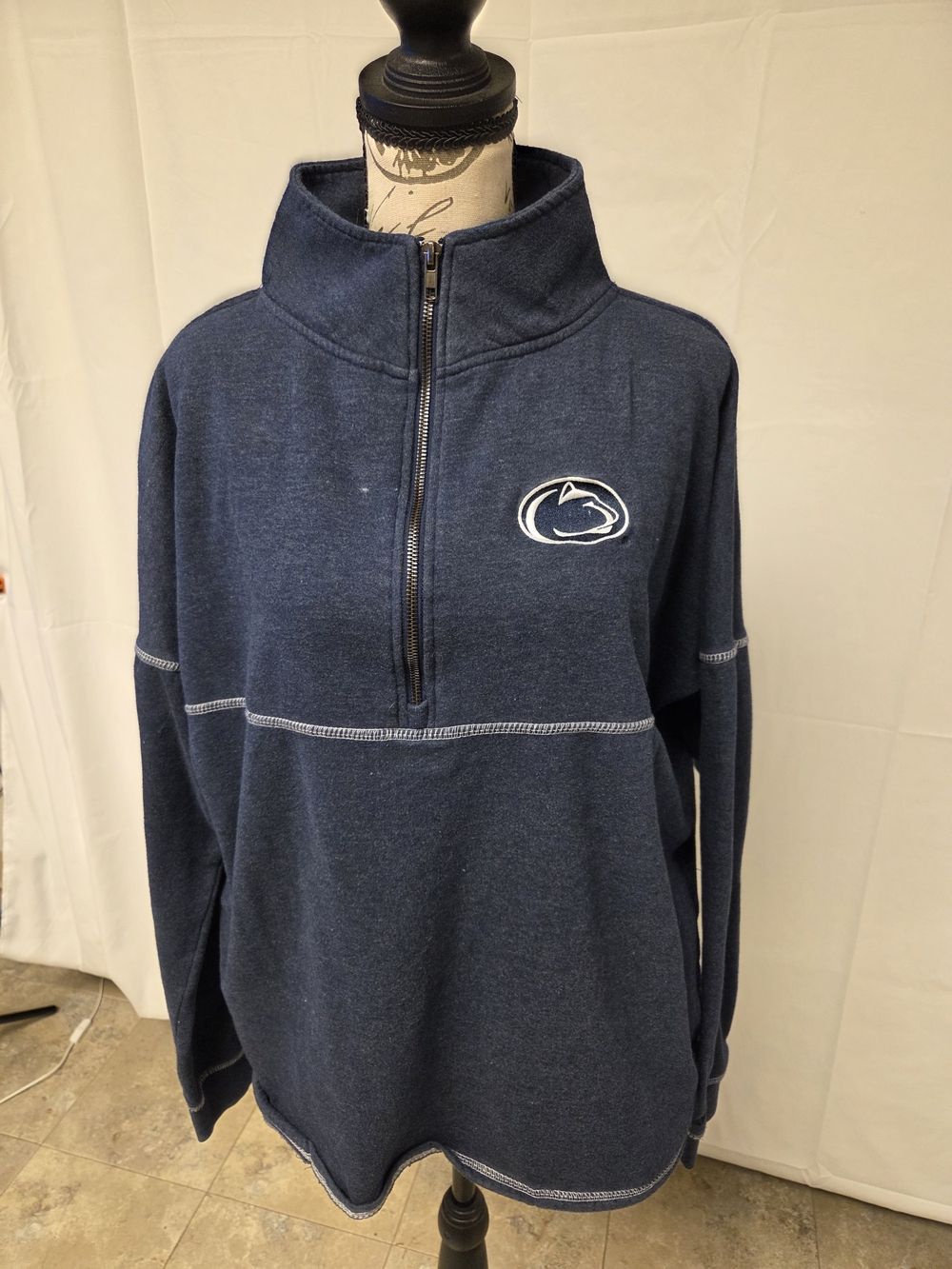 Colosseum Navy Quarter-Zip Pullover with Team Crest